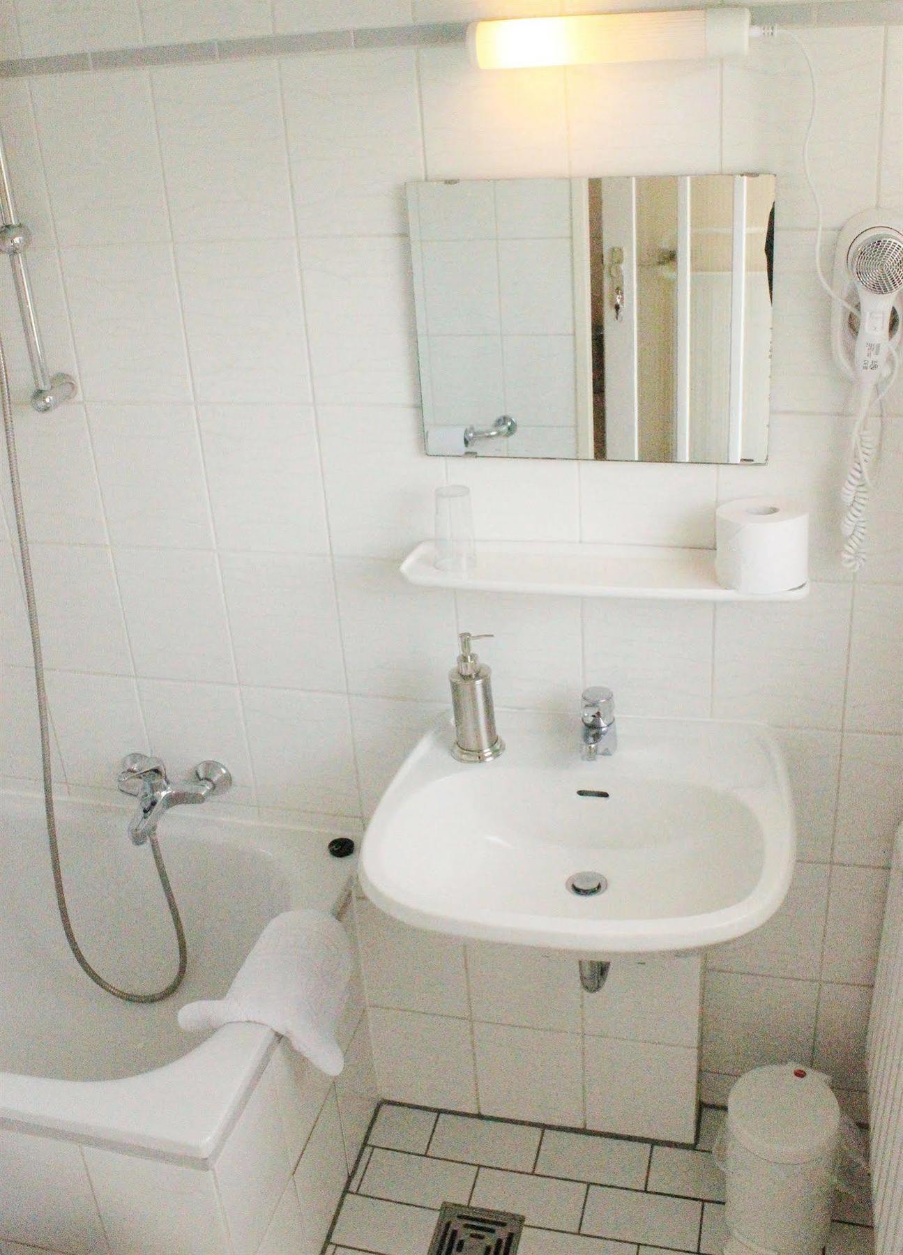 Apartment-Hotel-Dahlem Берлин Екстериор снимка